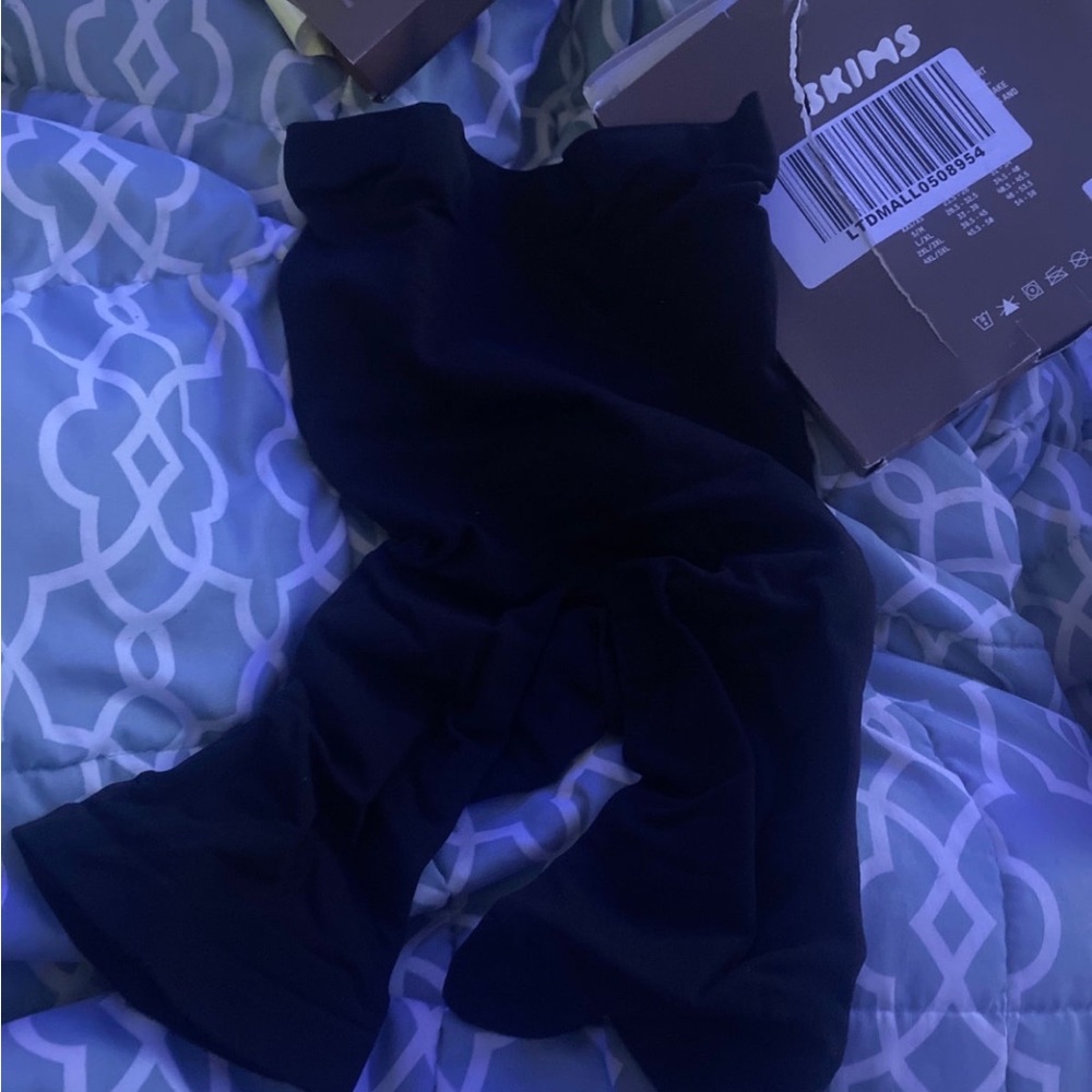 Skims mid thigh short